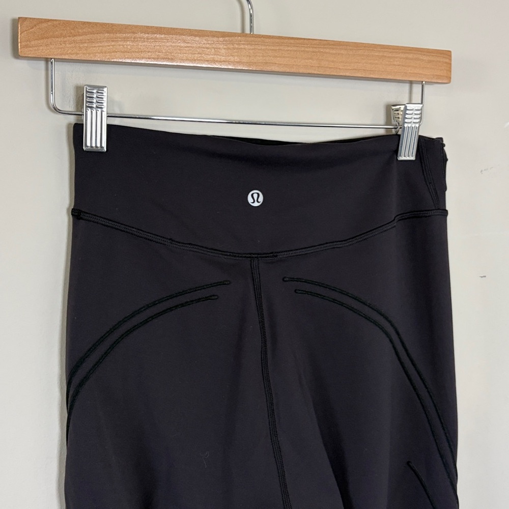 Lululemon Get in Line Super High Rise Tight 28 inch Black Legging Sz 8 - Picture 10 of 15
